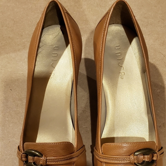 Caramel loafer heels by Unisa - Picture 2 of 4